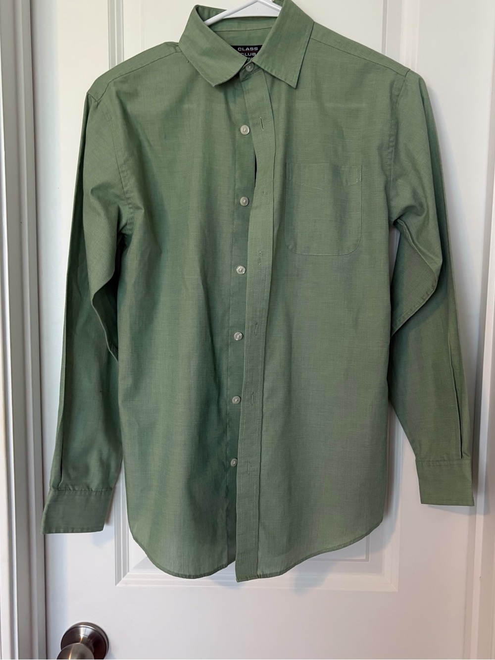 Class club-- Classic Fit Green boy’s Dress Shirt
Size 14